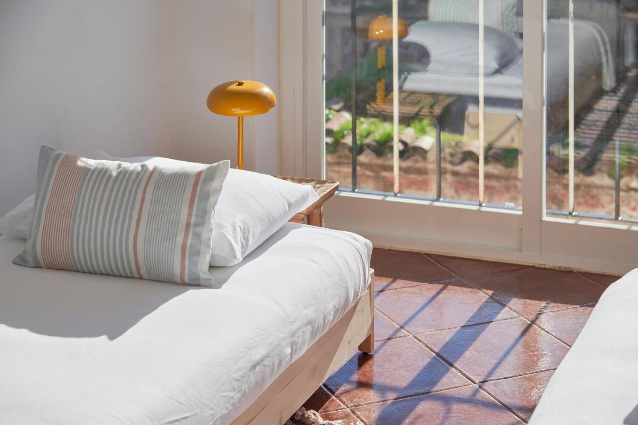 Central & Sunny 2Br Apt Near Beach, By Timecooler Setubal Exterior photo