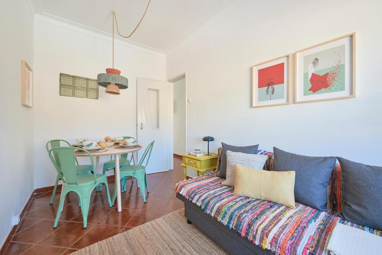 Central & Sunny 2Br Apt Near Beach, By Timecooler Setubal Exterior photo